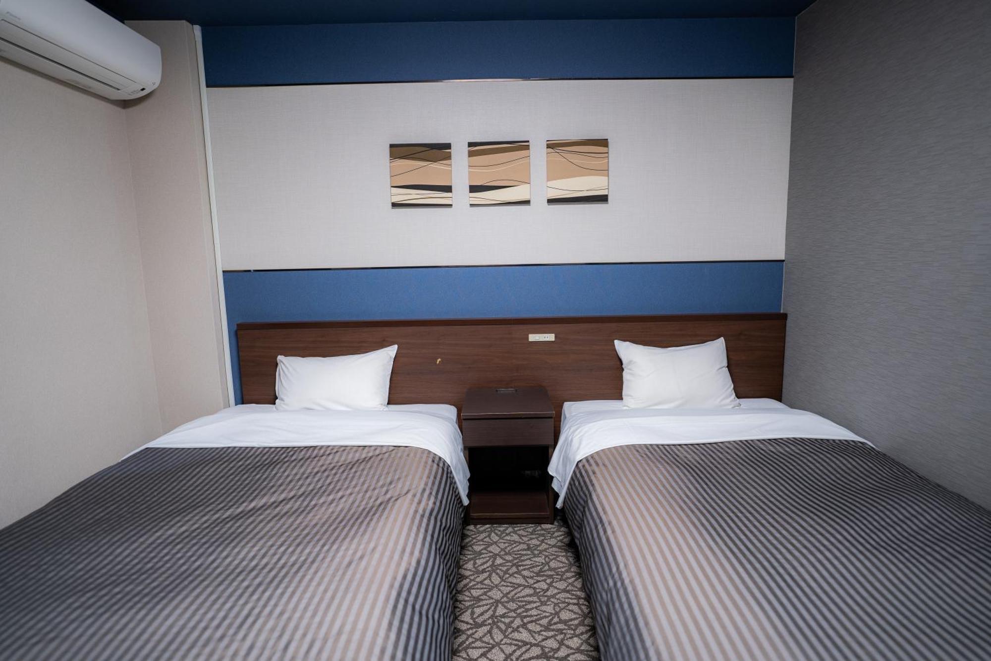 Isahaya Daiichi Hotel Bagian luar foto