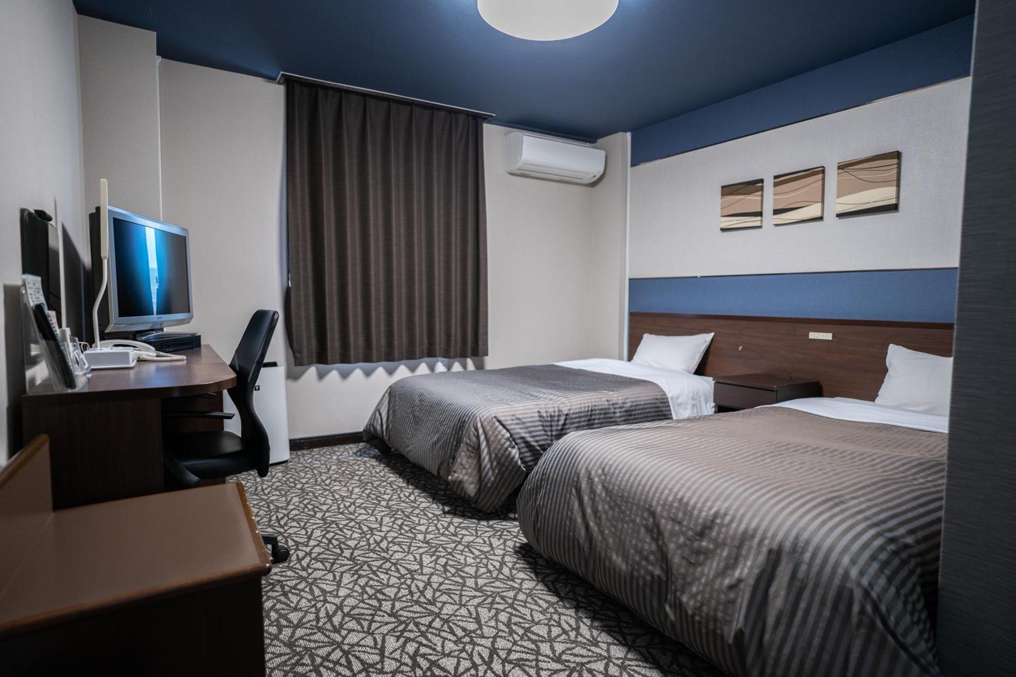 Isahaya Daiichi Hotel Bagian luar foto